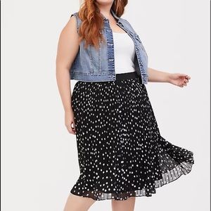 Pleated Chiffon black & white polka dot skirt